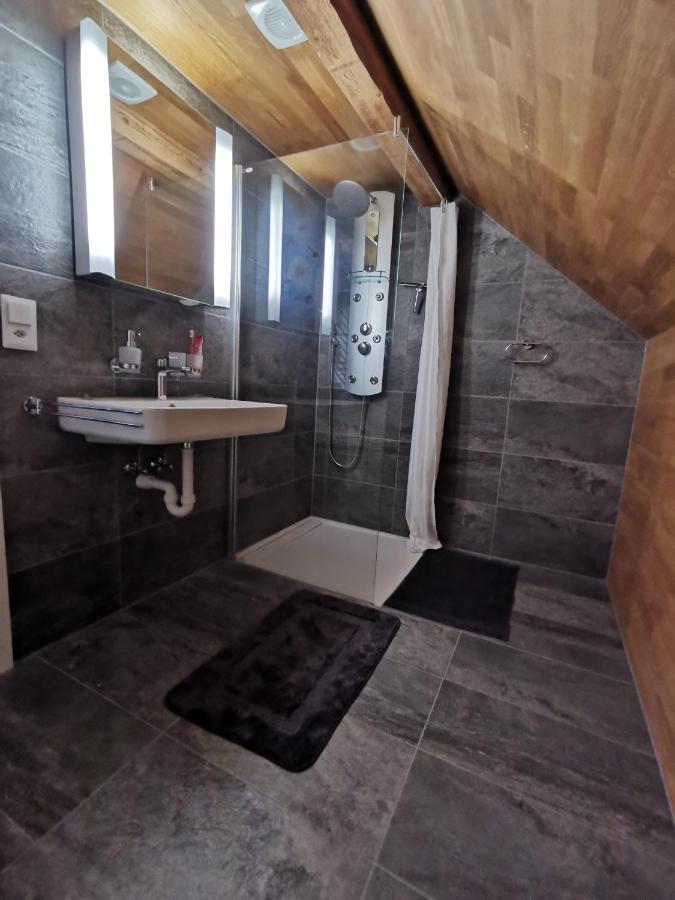 Jupi Huesli Villa Göschenen Exteriör bild